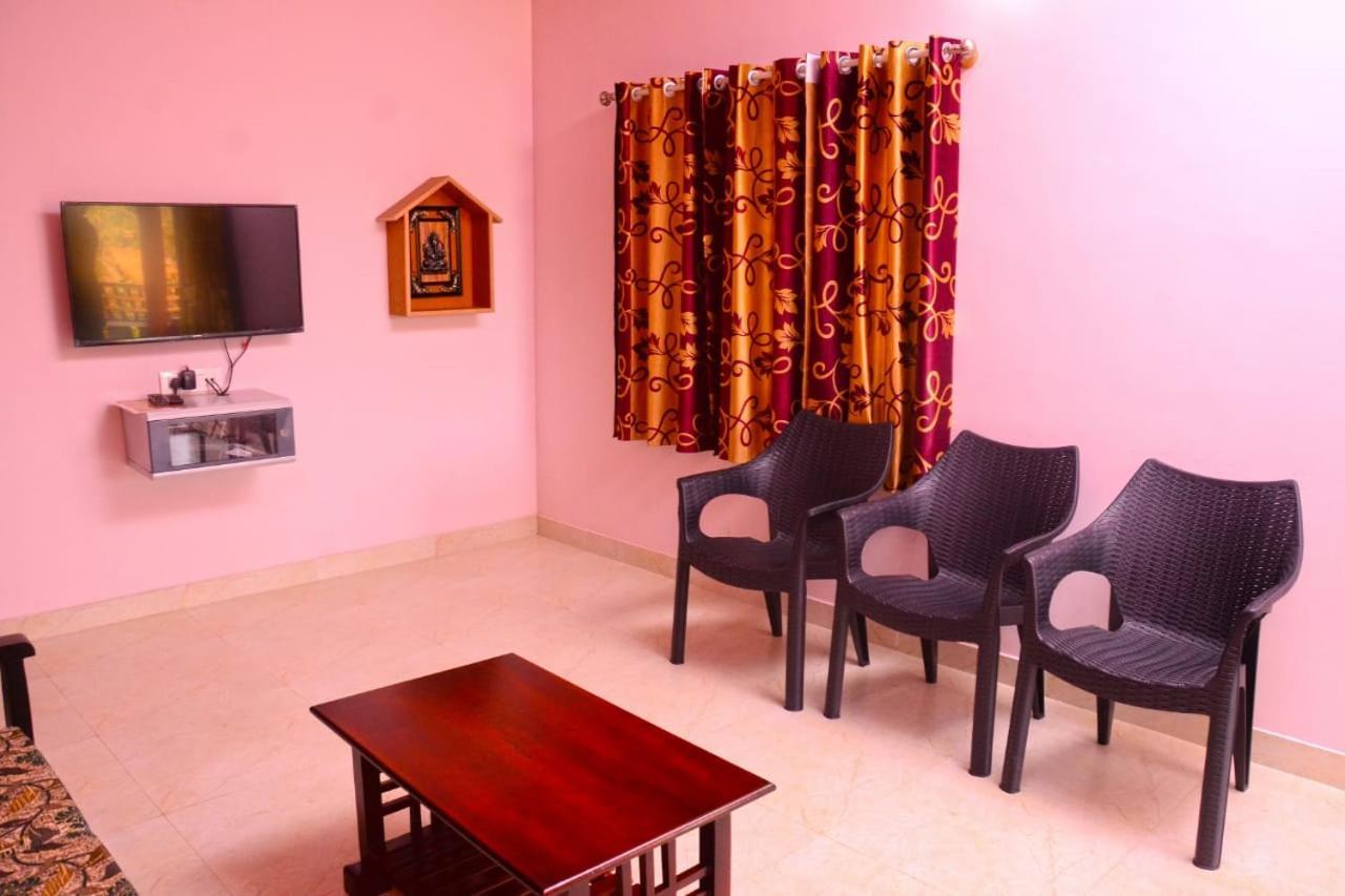Coorg Girinivas Homestay 102 마디케리 외부 사진
