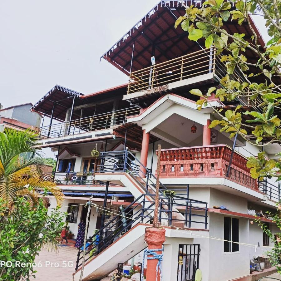 Coorg Girinivas Homestay 102 마디케리 외부 사진
